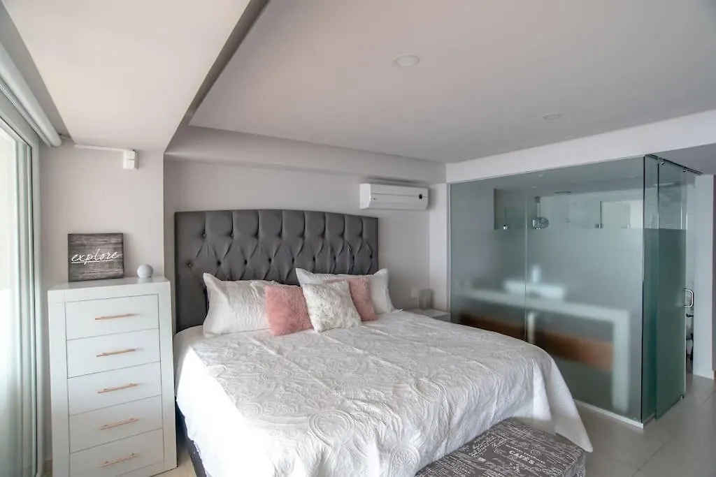 Apartment Harbor 9005 Beachfront 2Bdr By Moikkarentals Puerto Vallarta Mexico